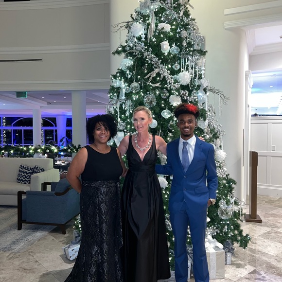 Vineyard Collection Formal Black Dress 8 - Picture 11 of 12